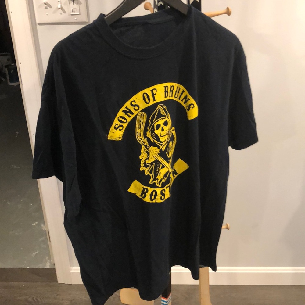 Boston bruins t shirt